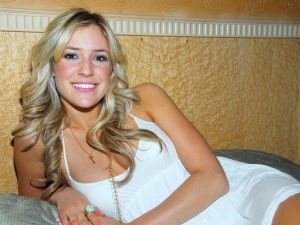 naked bodyart: Nude tits on cars