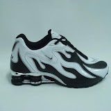 Nike Shox R4 Torch 21
