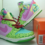 women dunk