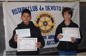 Los ganadores, orgullosos, hicieron emocionar a sus padres Los ganadores, orgullosos, hicieron emocionar a sus padres