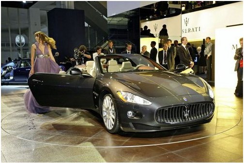 Maserati GranCabrio The season of cabriolets in Russia has smoothly driven