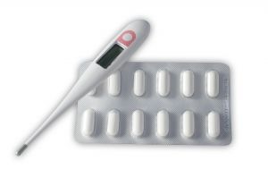 [1161454_thermometer_and_pills[4].jpg]