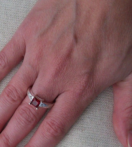 [100_1648-b ring crpd hnd 2[3].jpg]
