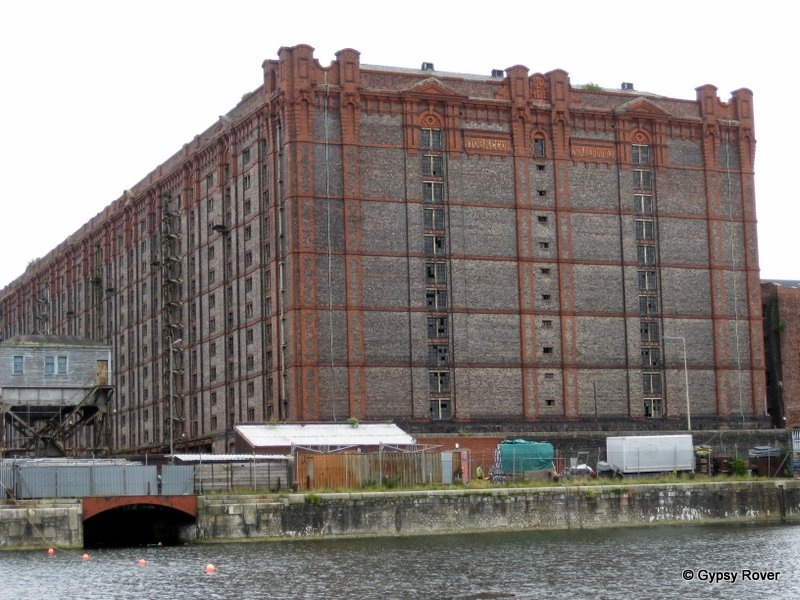 [Liverpool 451[6].jpg]