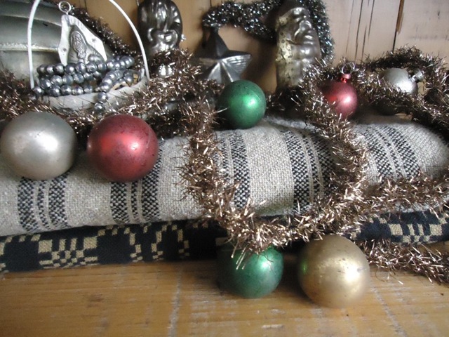 [Ball Garland[3].jpg]