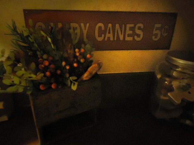[CandyCanes14.jpg]