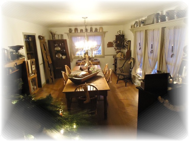 [Diningroom201034.jpg]