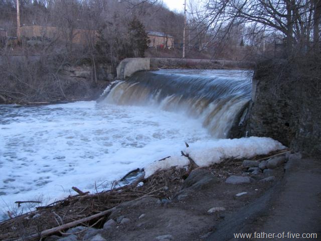 [IMG_0635_640x480[7].jpg]