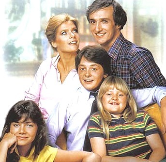 [family ties 02[3].jpg]