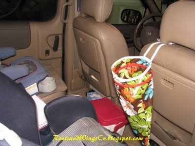 [hanging in the car[4].jpg]