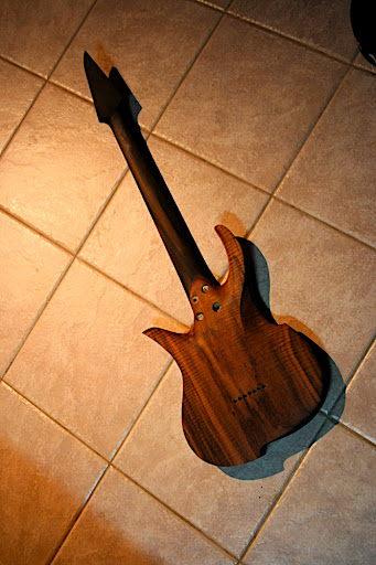 The rear contours.