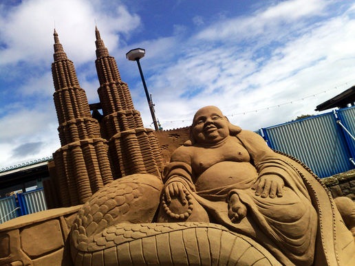 [weston-super-mare-sand-sculpture-festival[4].jpg]