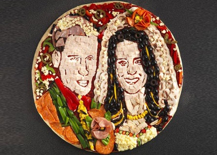 [royal_wedding_pizza_m[7].jpg]