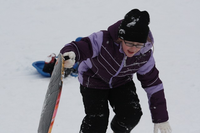 [12-30-09 sledding (29)[2].jpg]