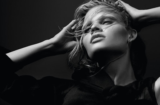 39Seduce Me' featuring Lara Stone by Craig McDean for Interview magazine