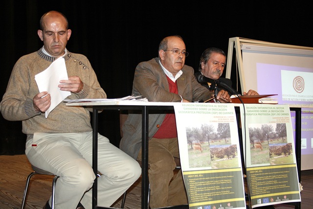 [Reunión ganaderos[5].jpg]