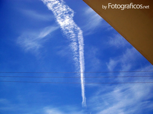 [Rastro de Avion 1[2].jpg]