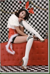 Park-Hyun-Sun-Santa-Bunny-17