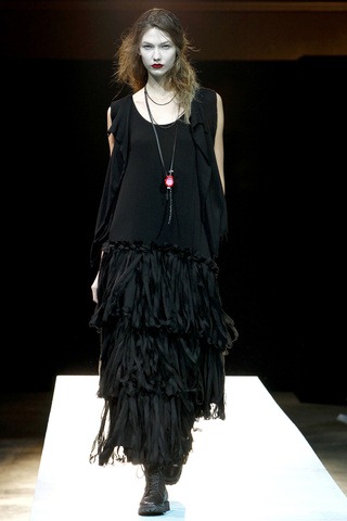 [yohji_yamamoto___pasarelas_44949039_320x480.jpg]