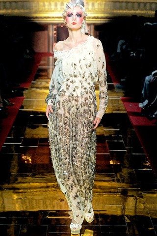 [john_galliano___pasarela_525293708_3[2].jpg]