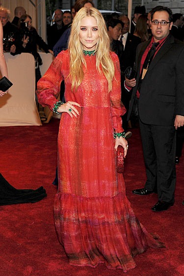 [02_metcostumegala_mkolsen[5].jpg]
