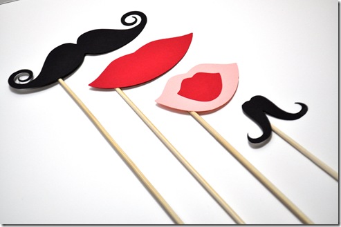 LIPS AND MUSTACHE ON A STICK