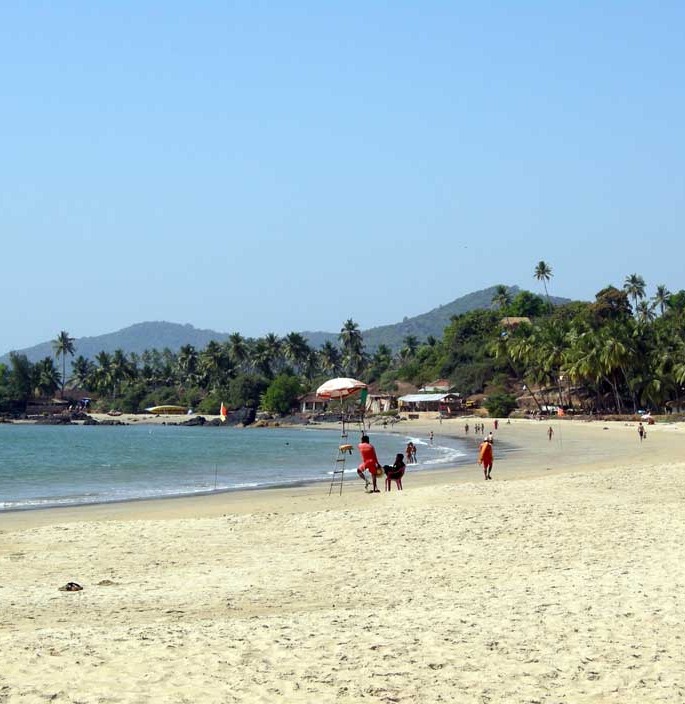 [lifeguards-patnem-beach-canacona-goa-india[5].jpg]