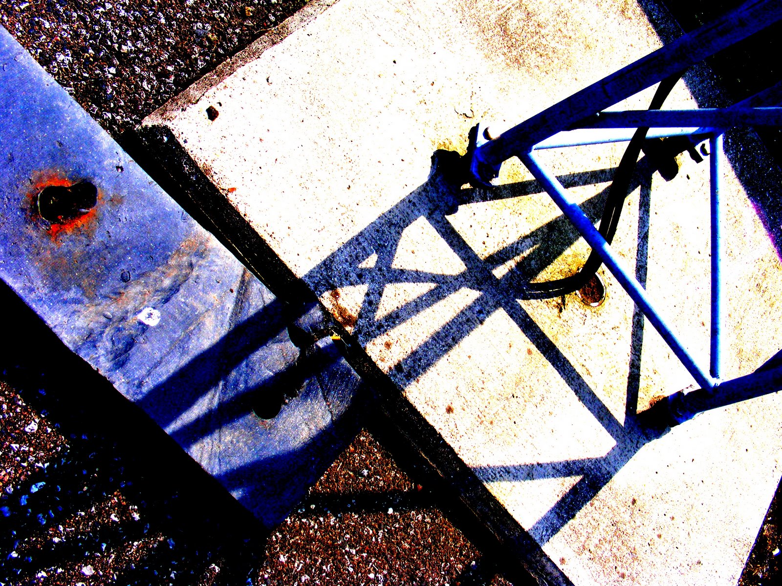 [2009_0424fishdock0115.JPG]