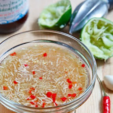 Vietnamese Dipping Sauce (Nuoc Cham)