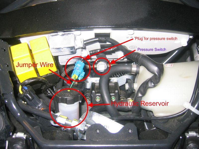 Modern Vespa : Suspension lock question