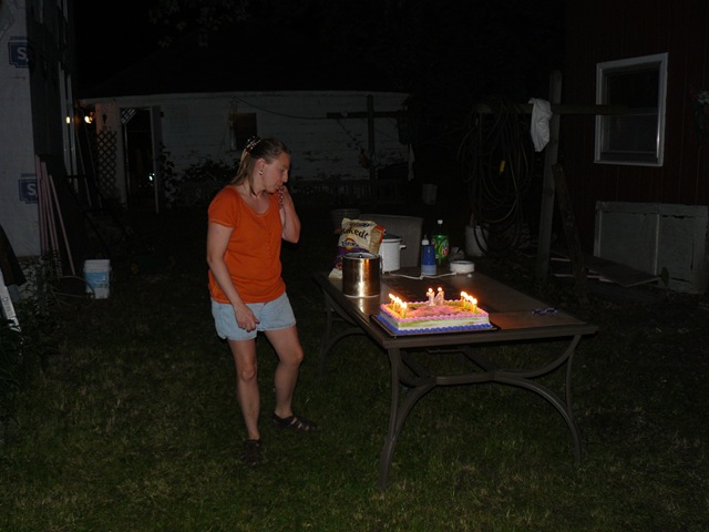 [Levi eagle-Abbi b-day-shed-garage 190[2].jpg]