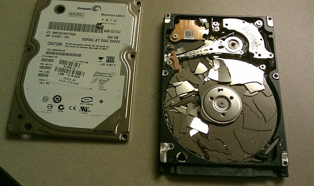 [broken hard drive[2].jpg]