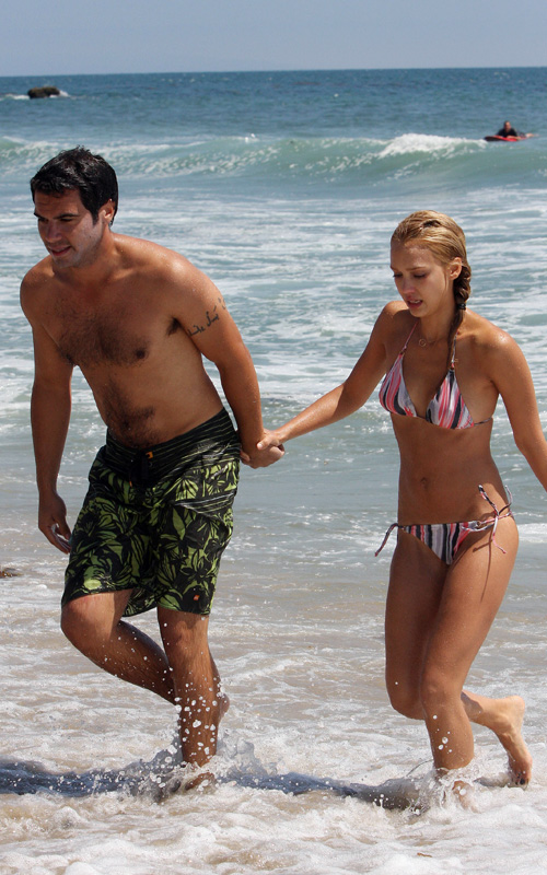 %Lady Gaga Justin Bieber Jessica Alba: Lindura en Bikini