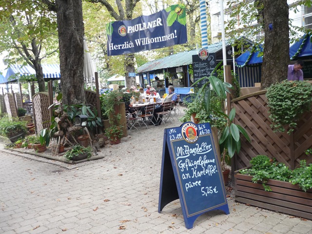 [OktoberFest 206[3].jpg]
