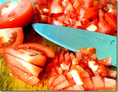 Chopp tomatoes
