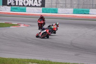 [IMG_0060_400x267[2].jpg]