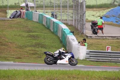 [IMG_0127_400x267[2].jpg]