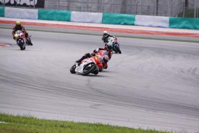 [IMG_0854_400x267[2].jpg]