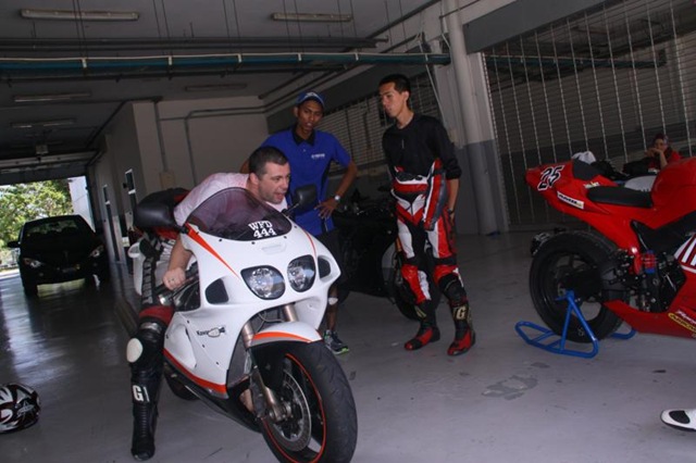 [IMG_0063_800x533[3].jpg]