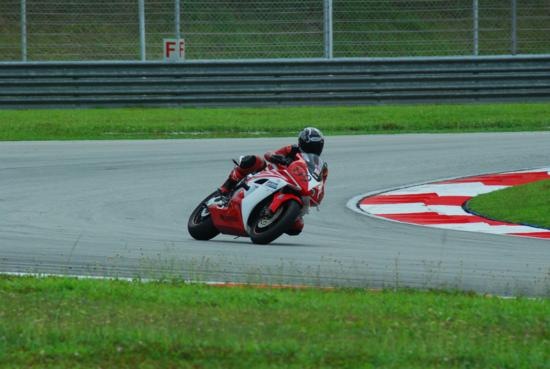 [DSC_0346_550x369[2].jpg]
