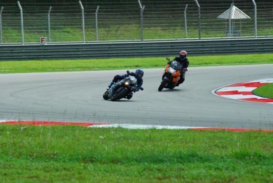 [DSC_0364_550x369[2].jpg]