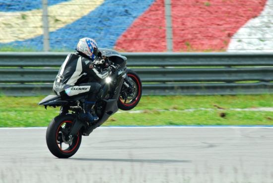 [DSC_0639edit_550x369[2].jpg]