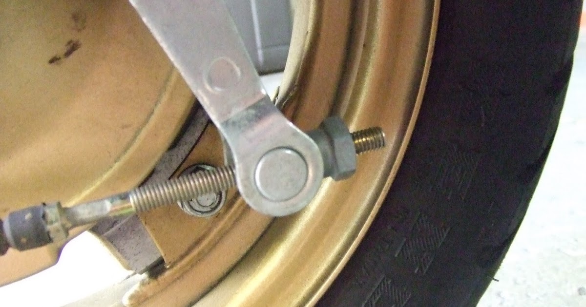 Honda Elite Scooters How to remove the front tire