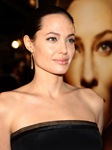 38050_Angelina_Jolie-The_Curious_Case_of_Benjamin_Button_premiere_in_Los_Angeles-3_122_242lo