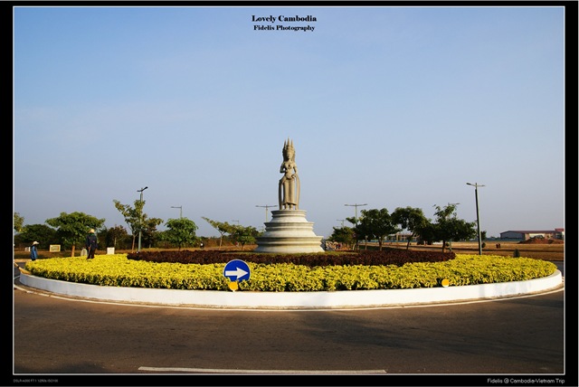 [cambodiavietnam4043.jpg]