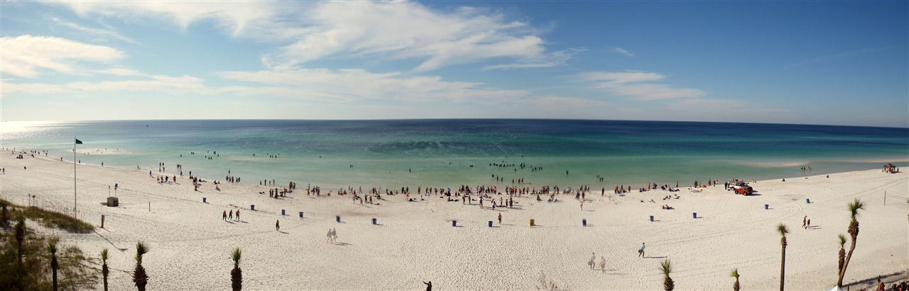 [BeachPano2.jpg]