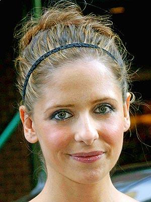 Updo Hairstyle on Sarah Michelle Gellar