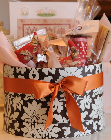 [Gift Basket[4].jpg]