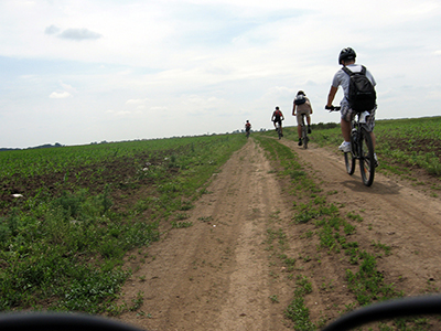 let's bike it vlad dulea geo atreides a doua editie ecologie romania peisaje