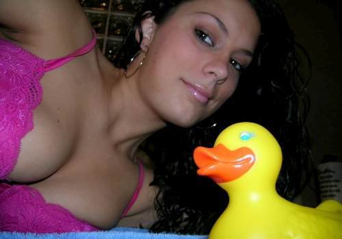Nadia Con El Patito....